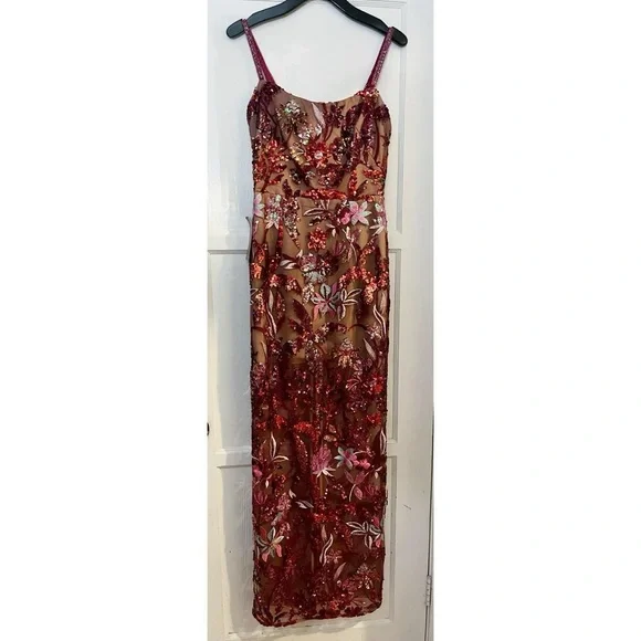 Bronx and Banco Dahlia Leona Embroidered Sparkling Gown - Picture 4 of 6